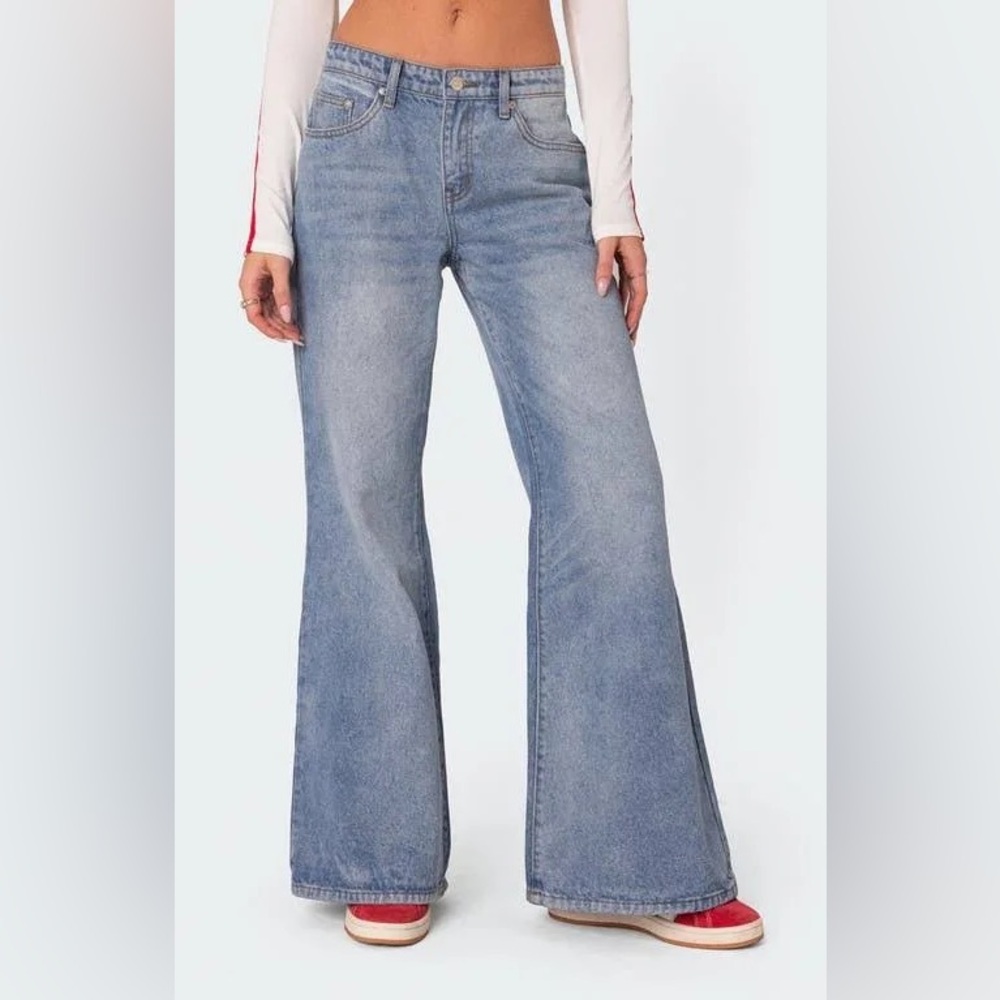Edikted Low Rise Wide Leg Jean